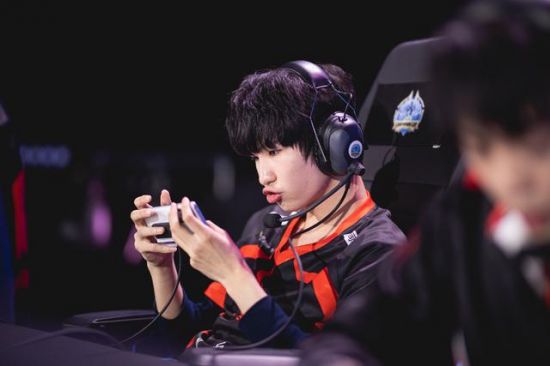 揭秘使命召唤现代战争4的全明星配音阵容